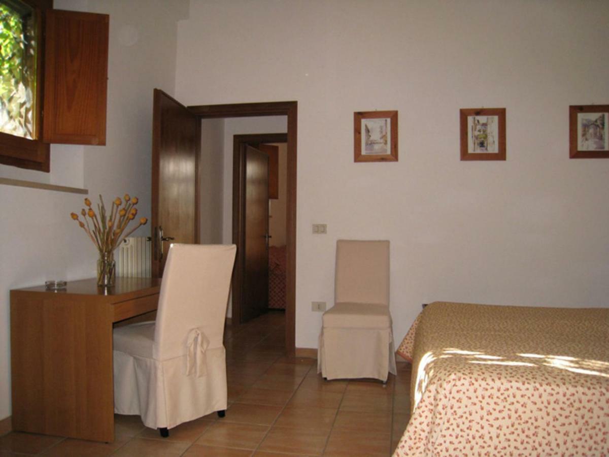 Rugiada Rooms Ривоторто Стая снимка